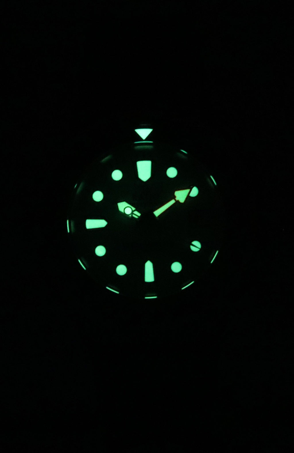 Ratio FreeDiver Version 02 Helium Safe 1000M Sapphire Quartz Mint Green Dial 1038EF102V-GRN-V02 Men's Watch